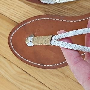 Cole Haan braided thong sandal white w gold accent almost new w/ flaw $98 Msrp